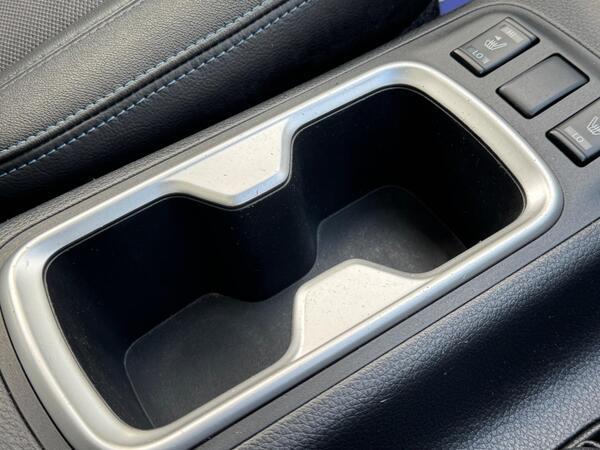 Nissan Navara 2.3 dCi N-Guard Auto 4WD Euro 6 4dr