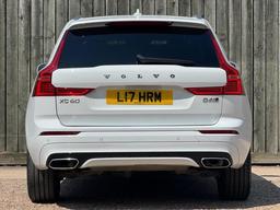Volvo XC60 2.0 D4 R-Design AWD Euro 6 (s/s) 5dr at 17th