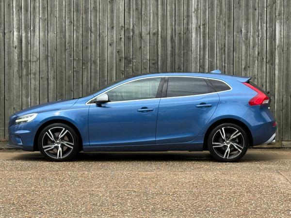 Volvo V40 2.0 D3 R-Design Edition Auto Euro 6 (s/s) 5dr