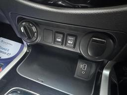 Nissan Navara 2.3 dCi N-Guard Auto 4WD Euro 6 4dr at 23th