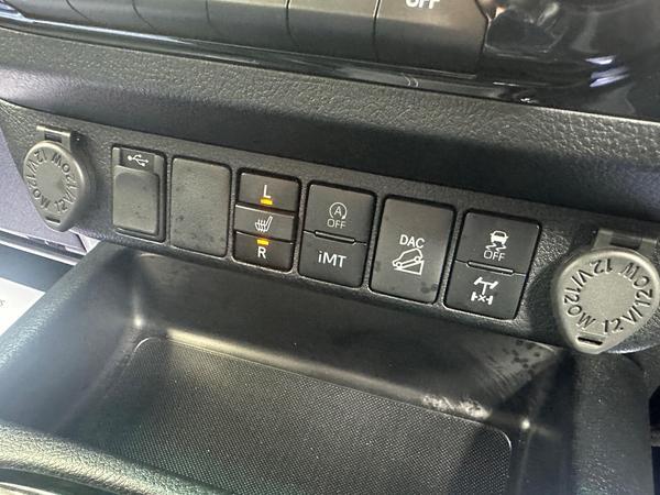 Toyota Hilux 2.8 D-4D Invincible X 4WD Euro 6 (s/s) 4dr