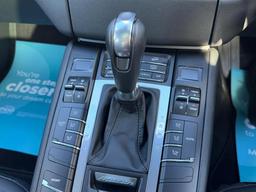 Porsche Macan 3.0 TD V6 S PDK 4WD Euro 6 (s/s) 5dr at 52th