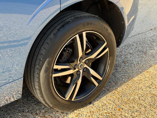Volvo XC60 2.0 D4 R-Design Auto Euro 6 (s/s) 5dr