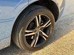 Volvo XC60 2.0 D4 R-Design Auto Euro 6 (s/s) 5dr at 40th