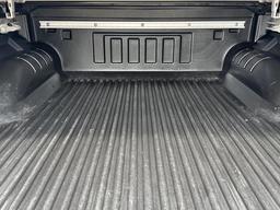Nissan Navara 2.3 dCi Acenta 4WD Euro 6 (s/s) 4dr at 40th