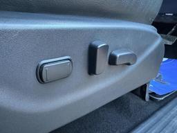 Nissan Navara 2.3 dCi Tekna Auto 4WD Euro 6 4dr at 15th