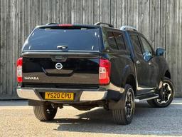 Nissan Navara 2.3 dCi Tekna 4WD Euro 6 (s/s) 4dr at 24th
