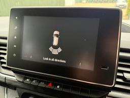 Renault Trafic 2.0 dCi Blue LL30 Sport Crew Van L2 H1 Euro 6 (s/s) 6dr at 14th