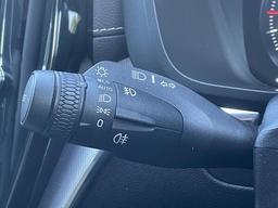 Volvo XC60 2.0 B5 MHEV R-Design Pro Auto Euro 6 (s/s) 5dr at 31th