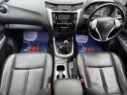 Nissan Navara 2.3 dCi Tekna 4WD Euro 6 (s/s) 4dr at 8th