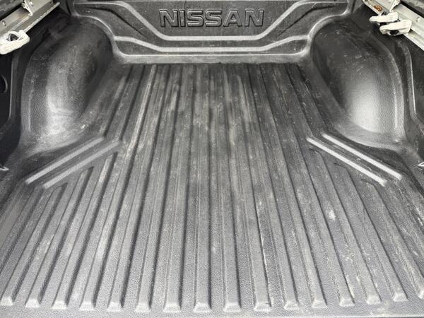 Nissan Navara 2.3 dCi Tekna Auto 4WD Euro 6 4dr