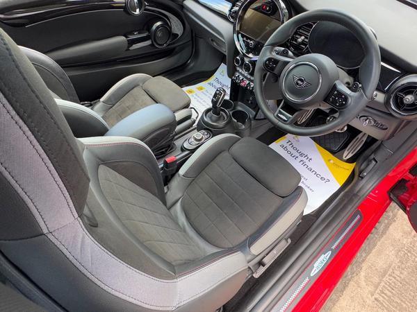 MINI Hatch 2.0 Cooper S Sport Steptronic Euro 6 (s/s) 3dr