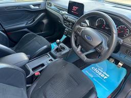 Ford Focus 2.3T EcoBoost ST Euro 6 (s/s) 5dr at 4th