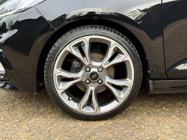 Ford Fiesta 1.0T EcoBoost ST-Line Euro 6 (s/s) 5dr