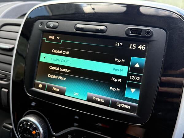 Renault Trafic 2.0 dCi ENERGY 28 Black Edition EDC SWB Standard Roof Euro 6 (s/s) 5dr