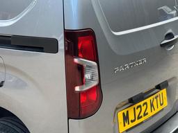 Peugeot Partner 1.5 BlueHDi 1000 Professional Premium Standard Panel Van SWB Euro 6 5dr at 39th