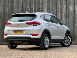 Hyundai TUCSON 1.7 CRDi Blue Drive SE Nav Euro 6 (s/s) 5dr at 27th