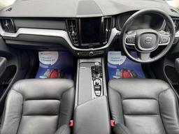 Volvo XC60 2.0 B5 MHEV Momentum Auto Euro 6 (s/s) 5dr at 2th