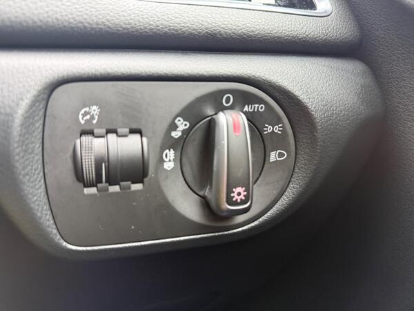 Audi Q3 1.4 TFSI CoD S line Edition S Tronic Euro 6 (s/s) 5dr