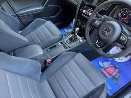 Volkswagen Golf 2.0 TSI R DSG 4Motion Euro 6 (s/s) 5dr at 2th