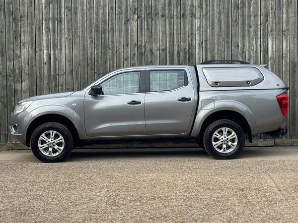 Nissan Navara 2.3 dCi Acenta 4WD Euro 6 (s/s) 4dr