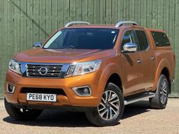 Nissan Navara 2.3 dCi Tekna Auto 4WD Euro 6 4dr at 9th