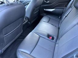 Nissan Navara 2.3 dCi N-Guard Auto 4WD Euro 6 4dr at 23th