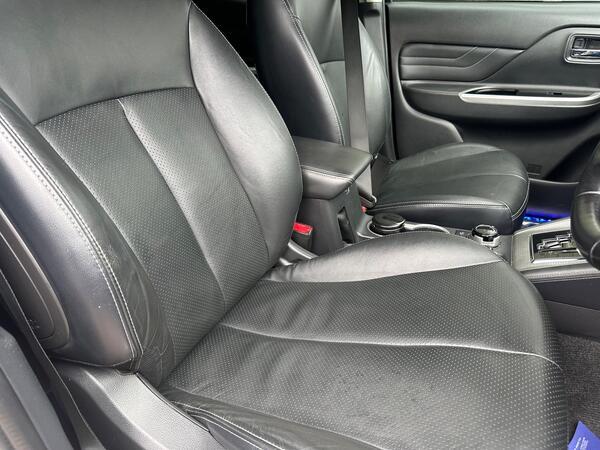 Mitsubishi L200 2.2 DI-D DC Barbarian Auto 4WD Euro 6 (s/s) 4dr