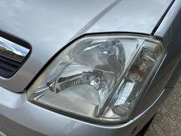 Vauxhall Meriva 1.6i 16v Club 5dr at 33th