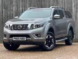 Nissan Navara 2.3 dCi Tekna Auto 4WD Euro 6 4dr at 14th