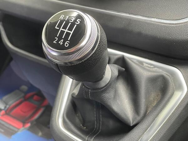 Renault Trafic 2.0 dCi Blue SL28 Sport L1 H1 Euro 6 (s/s) 5dr