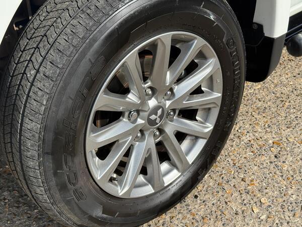 Mitsubishi L200 2.4 DI-D DC Warrior 4WD Euro 6 4dr