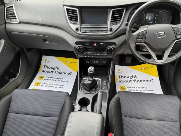 Hyundai TUCSON 1.7 CRDi Blue Drive SE Nav Euro 6 (s/s) 5dr