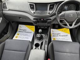 Hyundai TUCSON 1.7 CRDi Blue Drive SE Nav Euro 6 (s/s) 5dr at 2th
