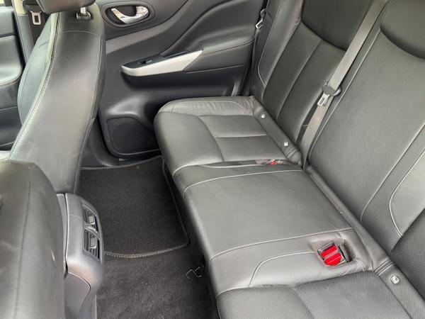 Nissan Navara 2.3 dCi Tekna Auto 4WD Euro 6 4dr