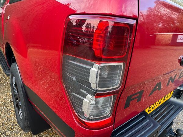 Ford Ranger 2.0 EcoBlue Stormtrak Pickup Double Cab 4dr Diesel Auto 4WD Euro 6 (s/s) (213 ps)
