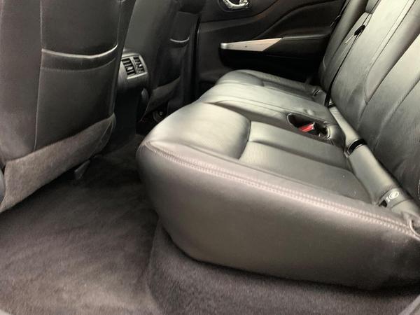 Nissan Navara 2.3 dCi Tekna 4WD Euro 6 (s/s) 4dr