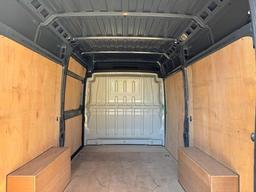 Peugeot Boxer 2.2 BlueHDi 335 Professional Premium + L2 H2 Euro 6 (s/s) 5dr at 48th