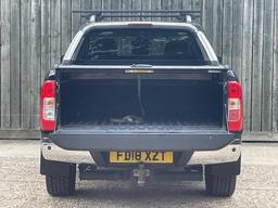 Nissan Navara 2.3 dCi Tekna Auto 4WD Euro 6 4dr at 17th