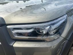 Toyota Hilux 2.8 D-4D Invincible X 4WD Euro 6 (s/s) 4dr at 37th