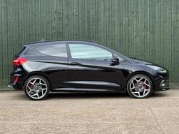 Ford Fiesta 1.5T EcoBoost ST-3 Euro 6 (s/s) 3dr at 21th