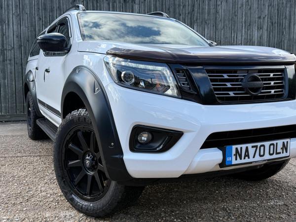 Nissan Navara 2.3 dCi Tekna Auto 4WD Euro 6 4dr