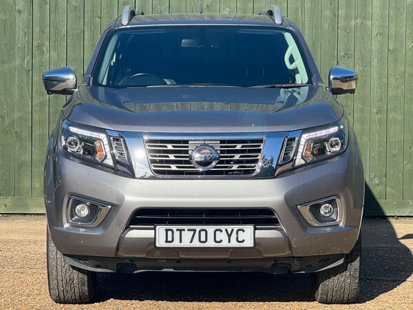 Nissan Navara 2.3 dCi Tekna 4WD Euro 6 (s/s) 4dr