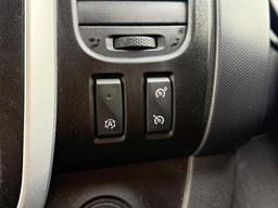 Renault Trafic 2.0 dCi ENERGY 30 Sport Nav Crew Van LWB Euro 6 (s/s) 6dr at 41th