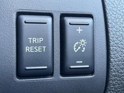 Nissan Navara 2.3 dCi Trek -1 4WD Euro 6 (s/s) 4dr at 38th