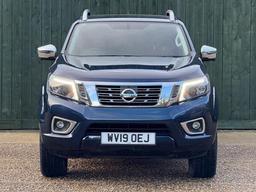 Nissan Navara 2.3 dCi Tekna Auto 4WD Euro 6 4dr at 5th