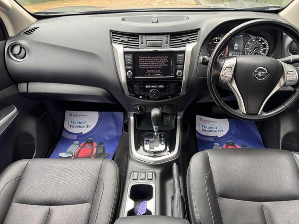 Nissan Navara 2.3 dCi Tekna Auto 4WD Euro 6 4dr
