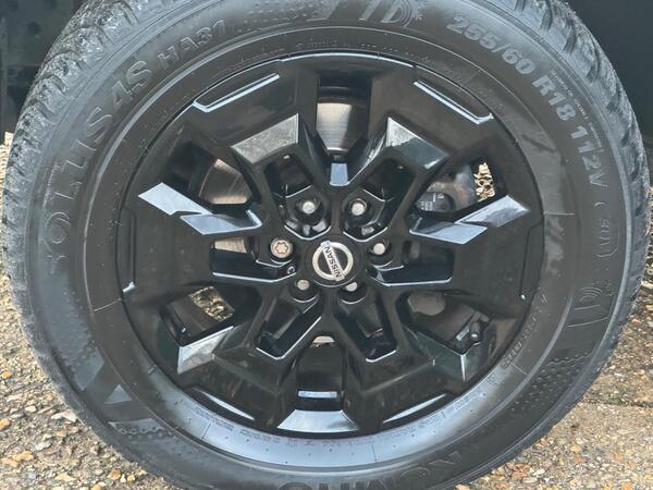 Nissan Navara 2.3 dCi N-Guard Auto 4WD Euro 6 4dr