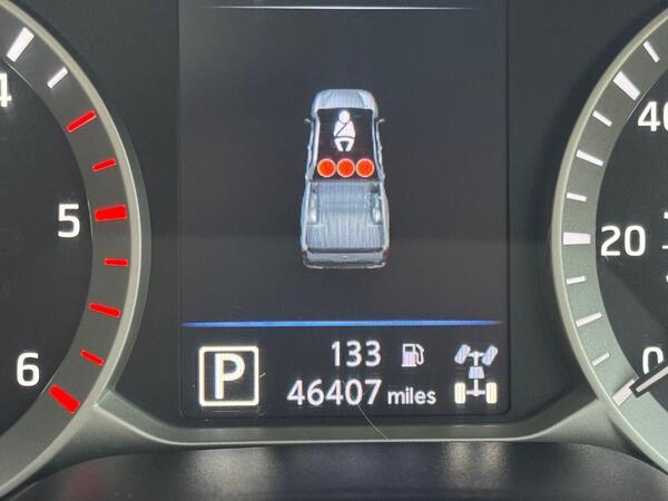 Nissan Navara 2.3 dCi N-Guard Auto 4WD Euro 6 4dr