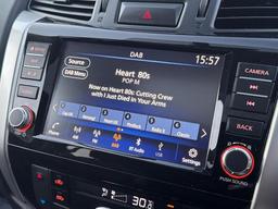 Nissan Navara 2.3 dCi N-Guard Auto 4WD Euro 6 4dr at 26th